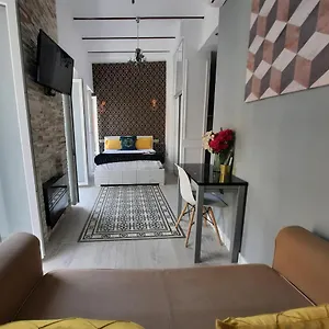 La Del Conde Luxury Homestay Seville