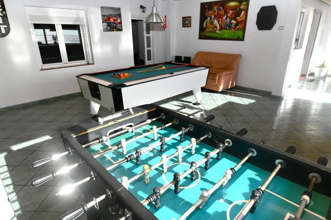 Villa Life Guime